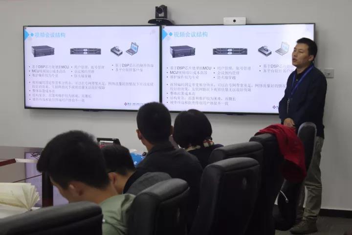 隨銳科技產品創新中心總監盧春林為大家講解隨銳科技產品與服務